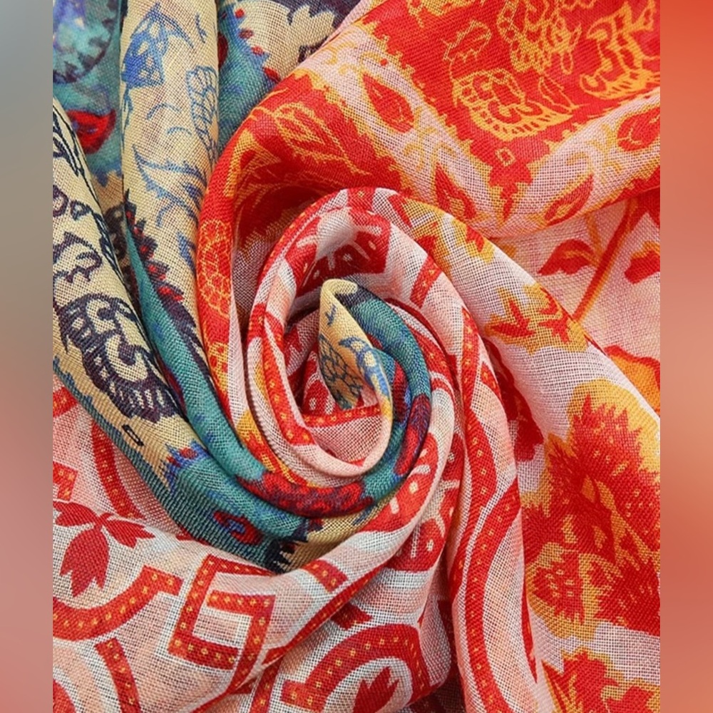 Multicolor Patchwork Patterned Scarf New in Package - Picture 3 of 5